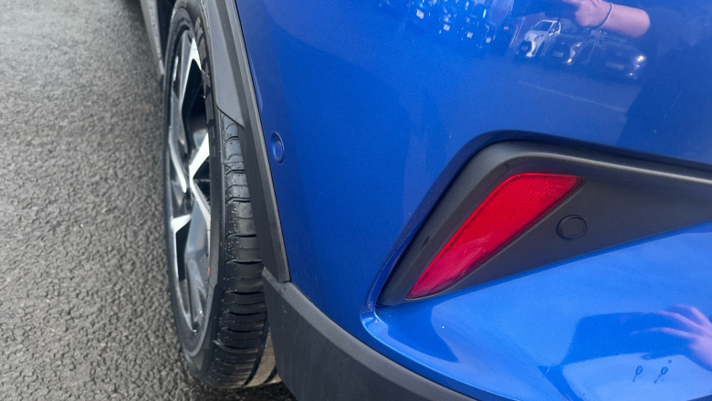 Toyota C-HR 1.8 Hybrid Design 5dr CVT Hybrid Hatchback